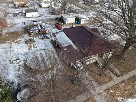 View/Area - 106 E North St, Sesser, IL 62884 photo 1 of 1