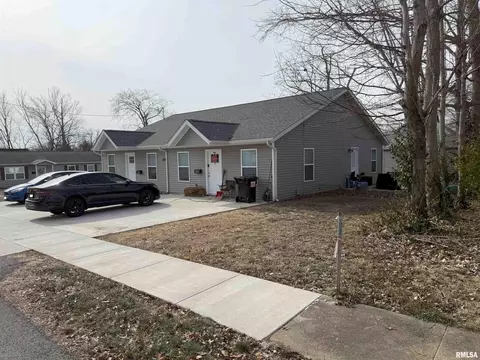408 S Van Buren St, Marion, IL 62959