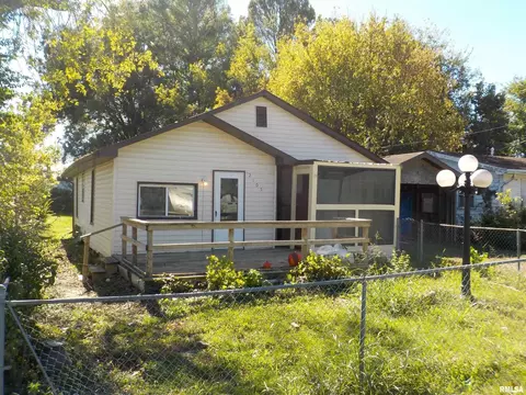 2105 Lindell Ave, Murphysboro, IL 62966