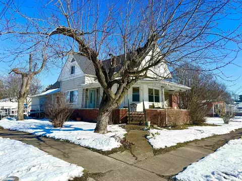 401 E Saint Louis St, West Frankfort, IL 62896