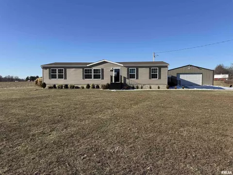 361 Hanging Rock Rd # A, Flora, IL 62839