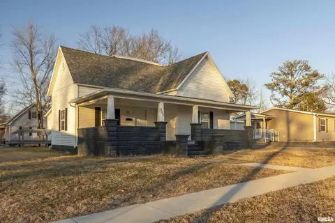 502 E Illinois Ave, Carterville, IL 62918