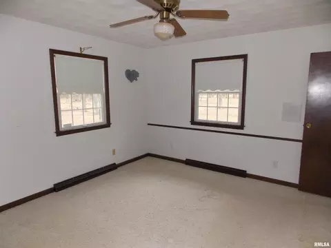 Bedroom - 1723 Walnut Hill Rd, Centralia, IL 62801 photo 1 of 5