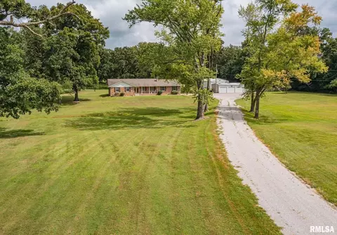 Other - 1723 Walnut Hill Rd, Centralia, IL 62801 photo 3 of 25