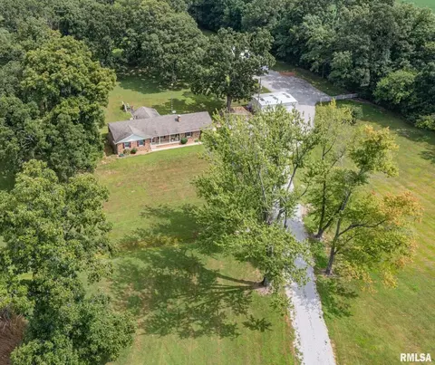 Other - 1723 Walnut Hill Rd, Centralia, IL 62801 photo 4 of 25