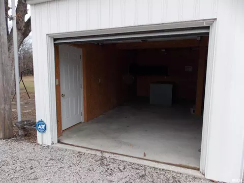 Other - 1723 Walnut Hill Rd, Centralia, IL 62801 photo 21 of 25