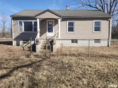 1510 Division St, Rosiclare, IL 62982