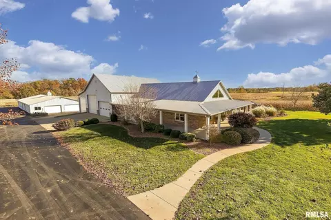 12737 Sarilda Ln, Marion, IL 62959