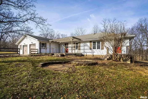 85 Amber Leaf Trl, Makanda, IL 62958