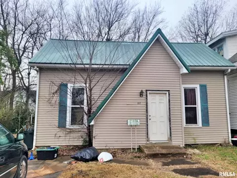 312 E 7th St, Metropolis, IL 62960