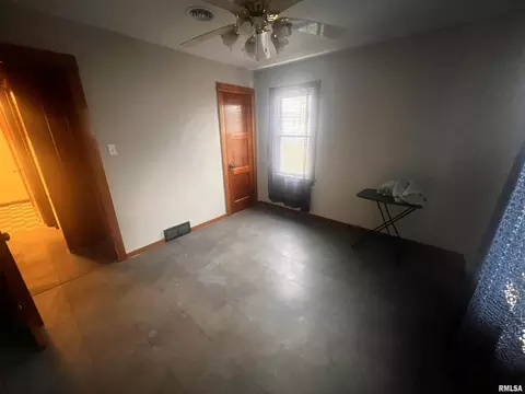 804 E 11th St, Centralia, IL 62801 photo 13