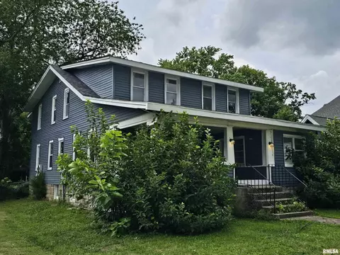 810 N Van Buren St, Marion, IL 62959