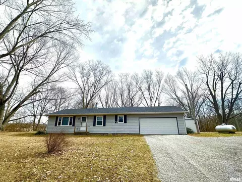2470 Summertime Rd, Salem, IL 62881