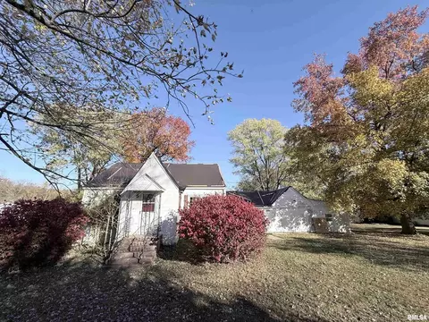 14322 Memory Ln, Mount Vernon, IL 62864