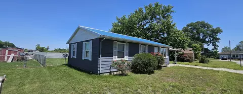 102 Mohawk St, Mcclure, IL 62957 photo 3