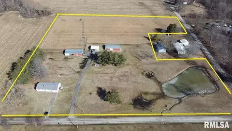 14880 E Windsong Rd, Mount Vernon, IL 62864