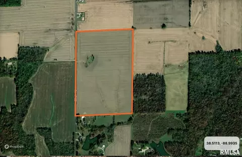 1000 Medlin Rd, Centralia, IL 62801
