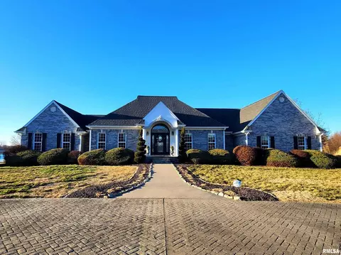 3650 Ariel Dr, Murphysboro, IL 62966