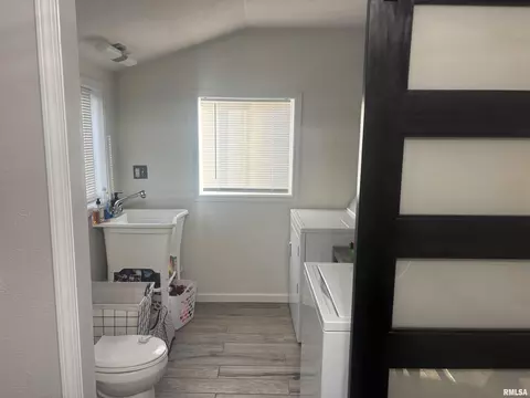 408 N 11th St, Herrin, IL 62948 photo 5