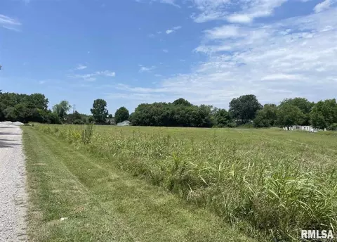 000 N 11th St, Murphysboro, IL 62966