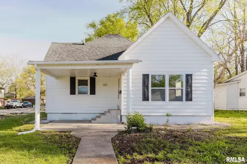 800 E Reeves St, Marion, IL 62959