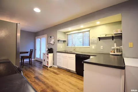 14665 E Windsong Rd, Mount Vernon, IL 62864 photo 6