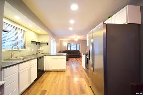 14665 E Windsong Rd, Mount Vernon, IL 62864 photo 8