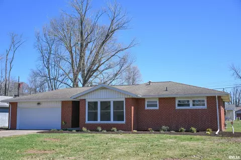 1006 Steven Ln, Murphysboro, IL 62966