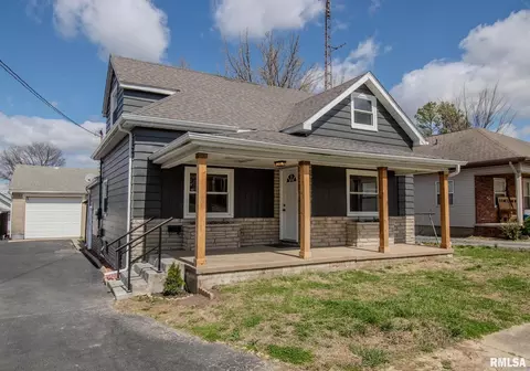 1205 Elm St, West Frankfort, IL 62896