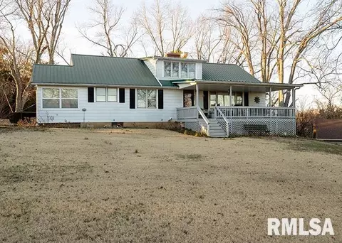 110 Schwartz Hill Ln, Vienna, IL 62995