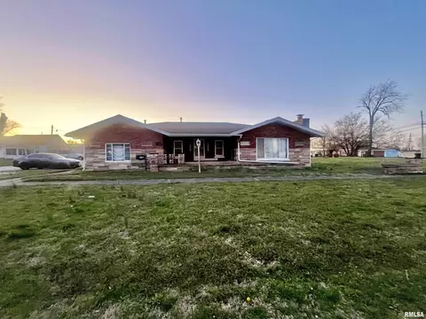 901 Vienna St, Metropolis, IL 62960