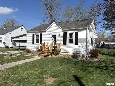 317 S 3rd St, Marion, IL 62959