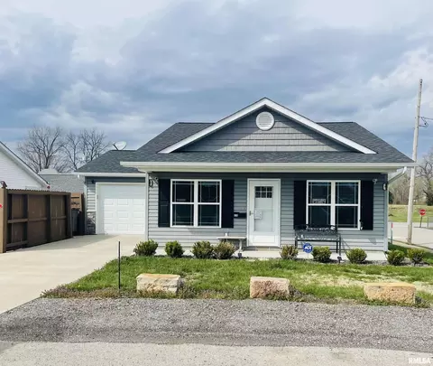 416 E Jefferson St, Marion, IL 62959