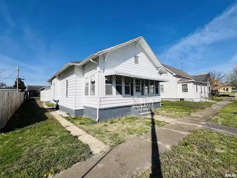 1151 1st St, Eldorado, IL 62930