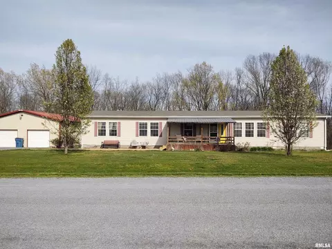 1860 Mt Zion Rd, Vienna, IL 62995