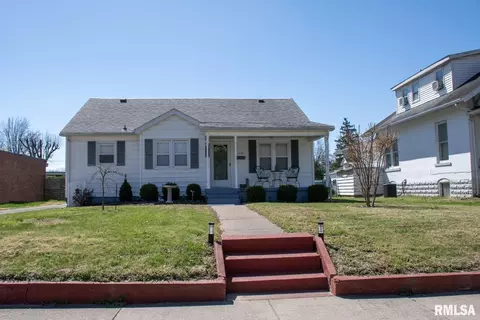 2231 Division St, Murphysboro, IL 62966