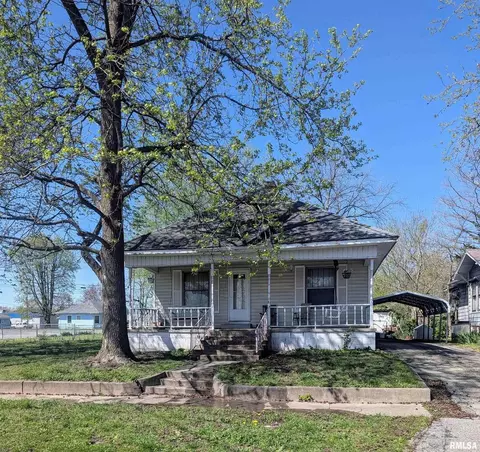 203 N Gardner St, West Frankfort, IL 62896