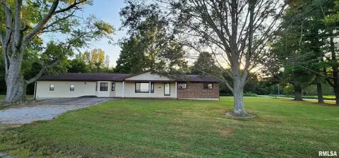 2135 Follis Rd, Jonesboro, IL 62952