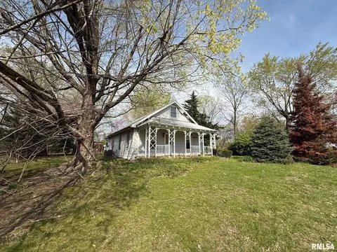 1409 Main St, Carterville, IL 62918