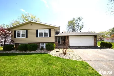 2813 Lime Ave, Mount Vernon, IL 62864