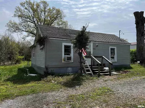 6846 E 1st St, Logan, IL 62856