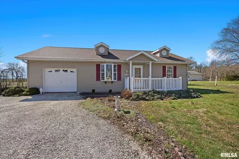 10 Mallard Dr, Shattuc, IL 62231