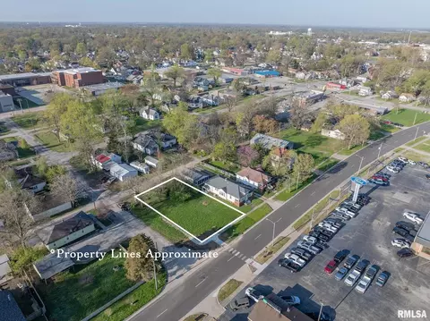 873 E Noleman St, Centralia, IL 62801