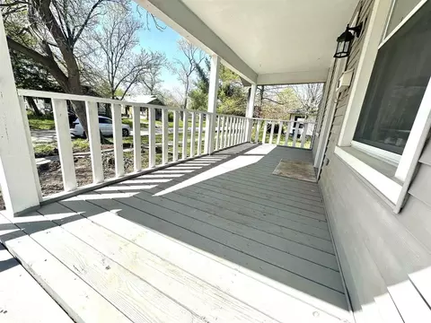 Exterior - 641 N Hickory St, Centralia, IL 62801 photo 2 of 3