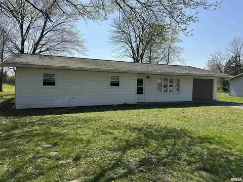 917 Roberta Dr, Murphysboro, IL 62966