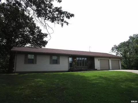 Exterior - 1253 County Road 800 E, Carmi, IL 62821 photo 14 of 14