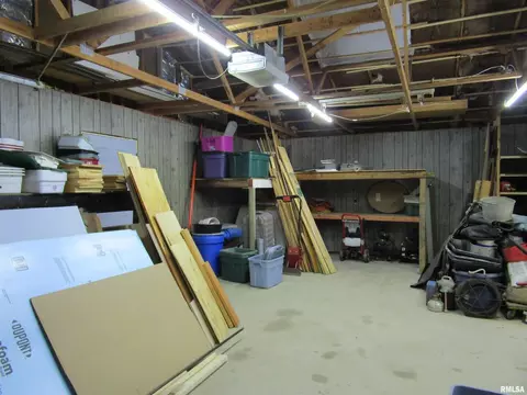 Other - 1253 County Road 800 E, Carmi, IL 62821 photo 13 of 17