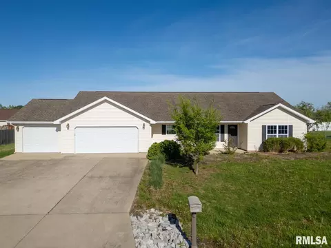 11280 Alta Dr, Carterville, IL 62918