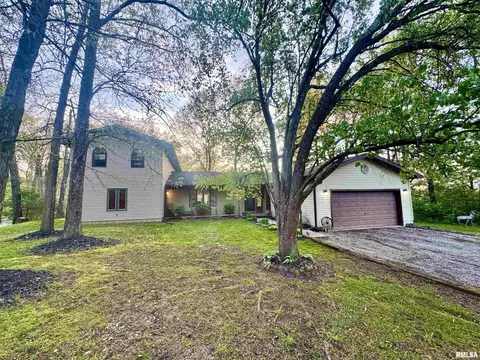 15013 Circle M Rd, Sesser, IL 62884