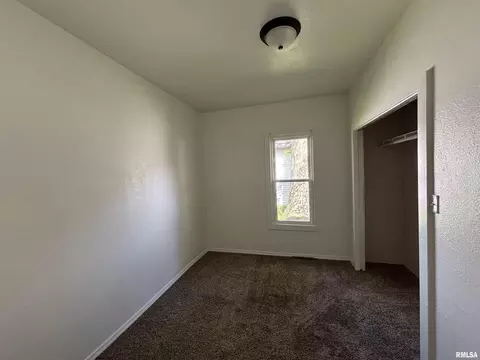 1014 E Broadway St, Centralia, IL 62801 photo 11